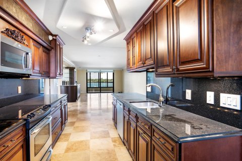 Condo in Jupiter, Florida, 2 bedrooms  № 2082140 - photo 9