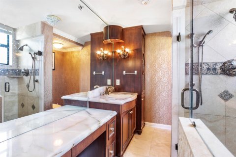 Condo in Jupiter, Florida, 2 bedrooms  № 2082140 - photo 13