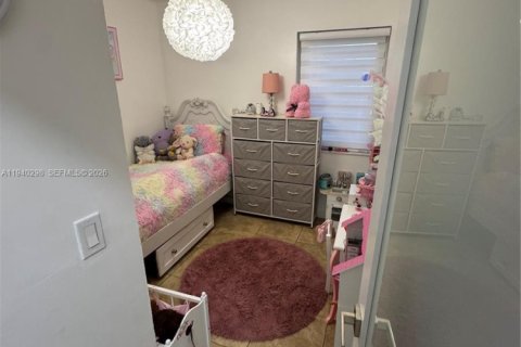 Casa en venta en Homestead, Florida, 3 dormitorios, 106.65 m2 № 2000267 - foto 12