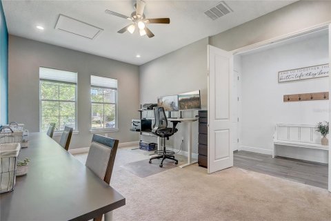 House in Winter Garden, Florida 5 bedrooms, 341.14 sq.m. № 1687125 - photo 23