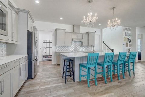 House in Winter Garden, Florida 5 bedrooms, 341.14 sq.m. № 1687125 - photo 5