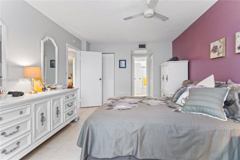Condominio en venta en Lauderdale Lakes, Florida, 1 dormitorio, 65.5 m2 № 2088893 - foto 22