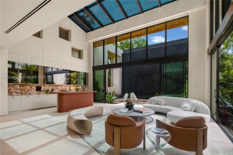 Casa en venta en Pinecrest, Florida, 7 dormitorios, 1045.43 m2 № 2334562 - foto 7