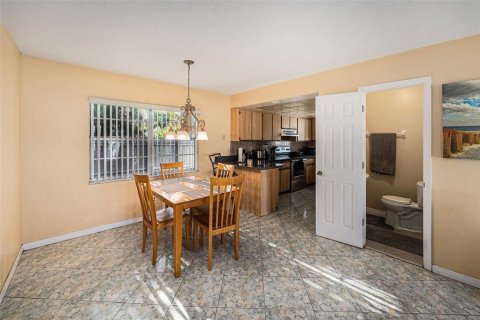 Villa ou maison à vendre à Largo, Floride: 4 chambres, 128.39 m2 № 1916593 - photo 8