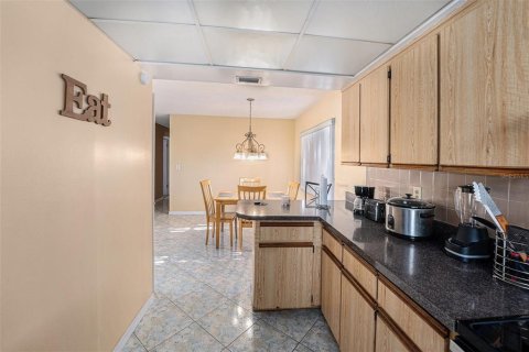 Villa ou maison à vendre à Largo, Floride: 4 chambres, 128.39 m2 № 1916593 - photo 6