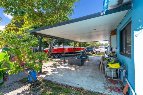 Купить виллу или дом в Майами-Гарденс, Флорида 4 спальни, 179.3м2, № 2007654 - фото 25