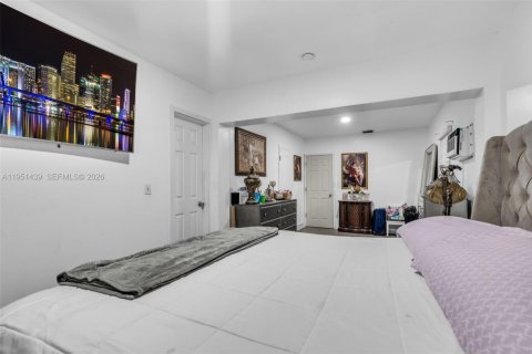 Купить виллу или дом в Майами-Гарденс, Флорида 4 спальни, 179.3м2, № 2007654 - фото 13