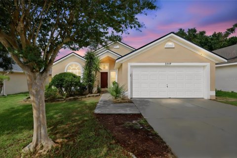 House in Clermont, Florida 3 bedrooms, 128.02 sq.m. № 2356421