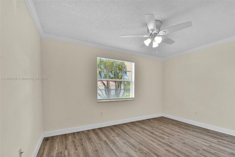 Villa ou maison à louer à Coral Springs, Floride: 4 chambres, 191.29 m2 № 1946843 - photo 30