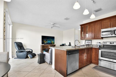 Villa ou maison à louer à Coral Springs, Floride: 4 chambres, 191.29 m2 № 1946843 - photo 15