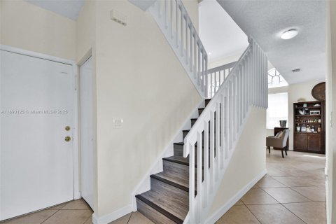 Villa ou maison à louer à Coral Springs, Floride: 4 chambres, 191.29 m2 № 1946843 - photo 9