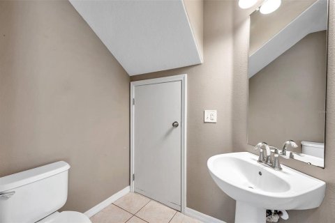 Townhouse in Zephyrhills, Florida 3 bedrooms, 126.63 sq.m. № 1903466 - photo 13
