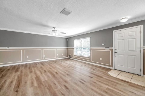 Townhouse in Zephyrhills, Florida 3 bedrooms, 126.63 sq.m. № 1903466 - photo 8