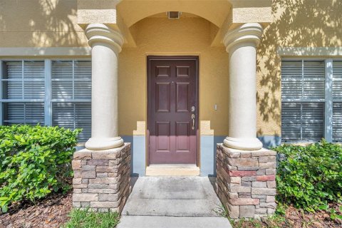 Townhouse in Zephyrhills, Florida 3 bedrooms, 126.63 sq.m. № 1903466 - photo 2