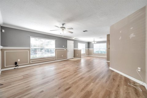 Townhouse in Zephyrhills, Florida 3 bedrooms, 126.63 sq.m. № 1903466 - photo 7