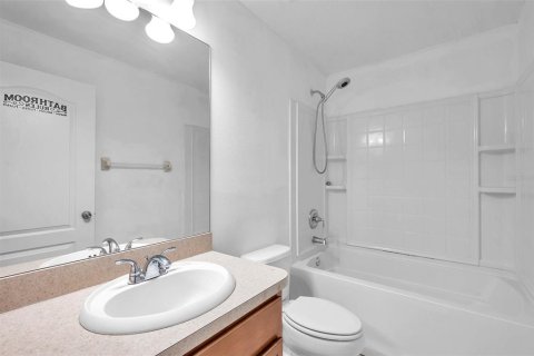 Townhouse in Zephyrhills, Florida 3 bedrooms, 126.63 sq.m. № 1903466 - photo 25