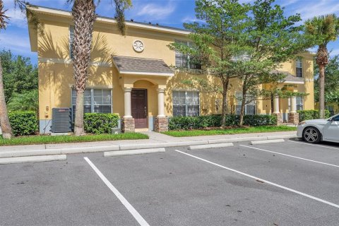 Townhouse in Zephyrhills, Florida 3 bedrooms, 126.63 sq.m. № 1903466 - photo 1