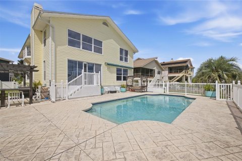 Villa ou maison à vendre à New Port Richey, Floride: 5 chambres, 327.57 m2 № 2398528 - photo 3
