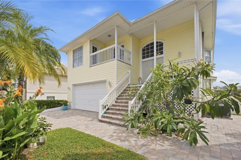 Villa ou maison à vendre à New Port Richey, Floride: 5 chambres, 327.57 m2 № 2398528 - photo 22