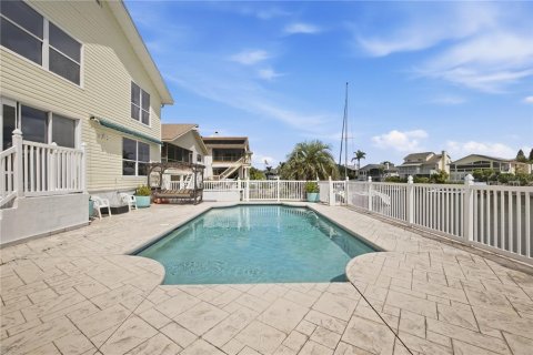 Villa ou maison à vendre à New Port Richey, Floride: 5 chambres, 327.57 m2 № 2398528 - photo 25