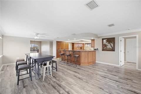 Villa ou maison à vendre à New Port Richey, Floride: 5 chambres, 327.57 m2 № 2398528 - photo 7