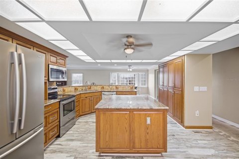 Villa ou maison à vendre à New Port Richey, Floride: 5 chambres, 327.57 m2 № 2398528 - photo 19