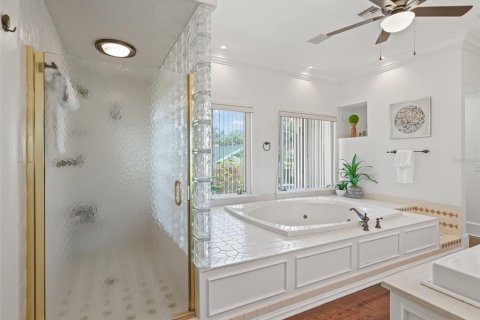House in Ocala, Florida 5 bedrooms, 579.15 sq.m. № 2099052 - photo 14