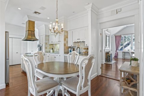 House in Ocala, Florida 5 bedrooms, 579.15 sq.m. № 2099052 - photo 9