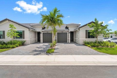 House in Delray Beach, Florida 3 bedrooms, 135.27 sq.m. № 1377280 - photo 4