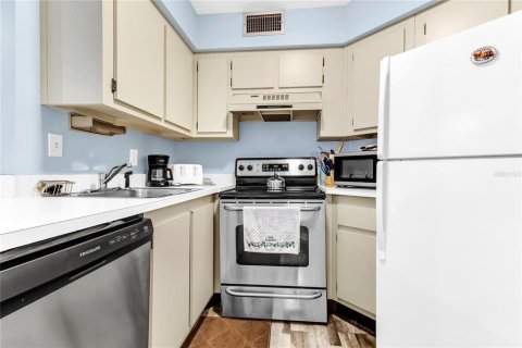 Condo in Orlando, Florida, 2 bedrooms  № 1810989 - photo 5