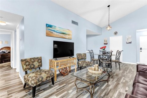Condo in Orlando, Florida, 2 bedrooms  № 1810989 - photo 4
