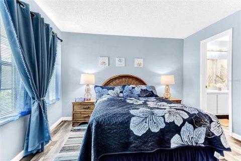 Condo in Orlando, Florida, 2 bedrooms  № 1810989 - photo 9
