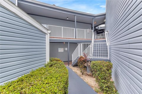 Condo in Orlando, Florida, 2 bedrooms  № 1810989 - photo 16