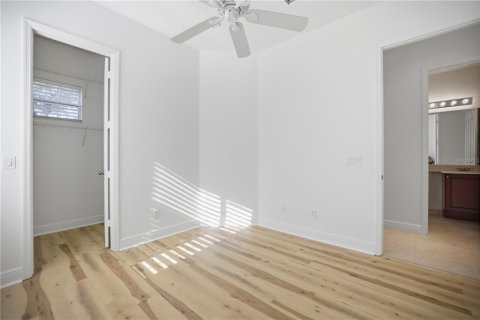 House in Sarasota, Florida 4 bedrooms, 235.41 sq.m. № 2116960 - photo 13