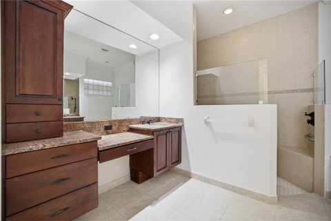 House in Sarasota, Florida 4 bedrooms, 235.41 sq.m. № 2116960 - photo 26