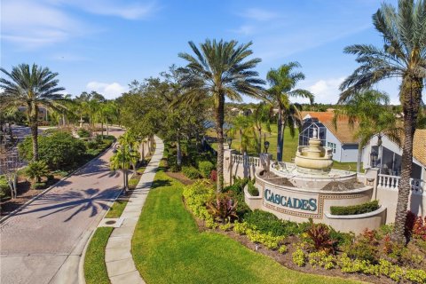 House in Sarasota, Florida 4 bedrooms, 235.41 sq.m. № 2116960 - photo 3