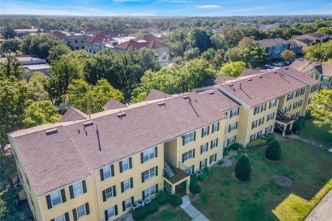 Condo in Orlando, Florida, 4 bedrooms  № 1854424 - photo 17
