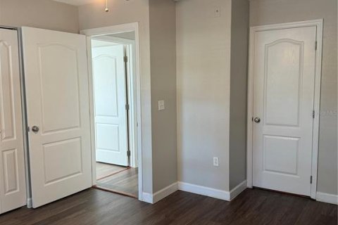 Condo in Orlando, Florida, 4 bedrooms  № 1854424 - photo 14