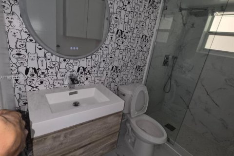 Copropriété à vendre à North Miami Beach, Floride: 2 chambres, 101.64 m2 № 2046883 - photo 6