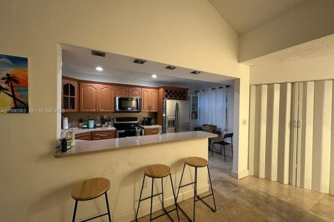 Condominio en alquiler en Doral, Florida, 1 dormitorio, 84.26 m2 № 2058640 - foto 5