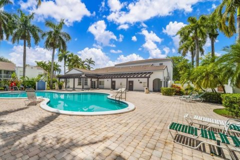 Condominio en alquiler en Doral, Florida, 1 dormitorio, 84.26 m2 № 2058640 - foto 3