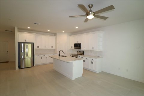 Apartamento en alquiler en Port Charlotte, Florida, 3 dormitorios, 102.19 m2 № 1722545 - foto 3