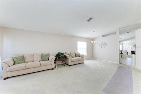Casa en venta en Bradenton, Florida, 4 dormitorios, 180.32 m2 № 2108209 - foto 8