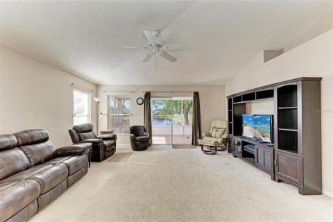 Casa en venta en Bradenton, Florida, 4 dormitorios, 180.32 m2 № 2108209 - foto 20