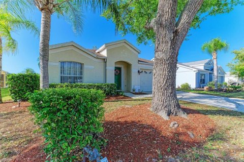 Casa en venta en Bradenton, Florida, 4 dormitorios, 180.32 m2 № 2108209 - foto 3