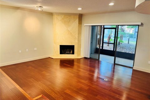 Condo in Maitland, Florida, 2 bedrooms  № 2200404 - photo 19