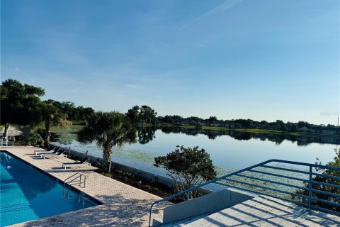 Condo in Maitland, Florida, 2 bedrooms  № 2200404 - photo 12