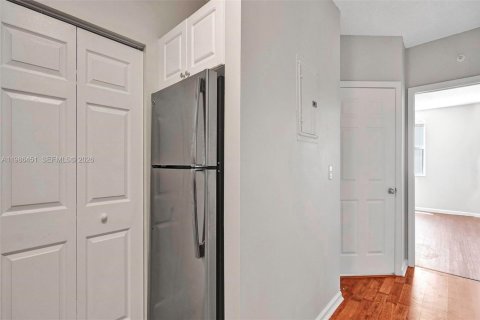 Copropriété à louer à Sunny Isles Beach, Floride: 2 chambres, 95.13 m2 № 2048346 - photo 10