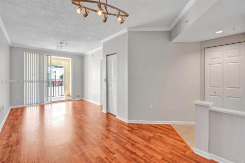 Copropriété à louer à Sunny Isles Beach, Floride: 2 chambres, 95.13 m2 № 2048346 - photo 3