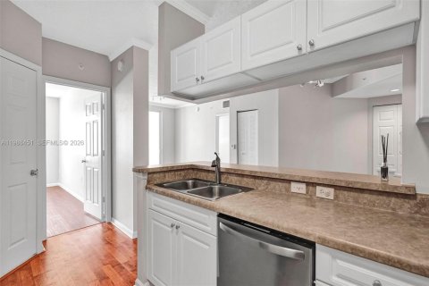 Copropriété à louer à Sunny Isles Beach, Floride: 2 chambres, 95.13 m2 № 2048346 - photo 12